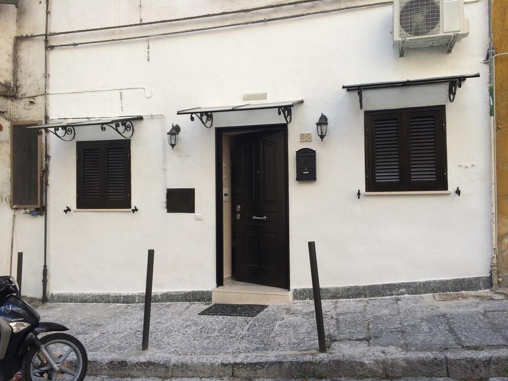 Casa Vacanze Sannazzaro Flat Nápoles Exterior foto